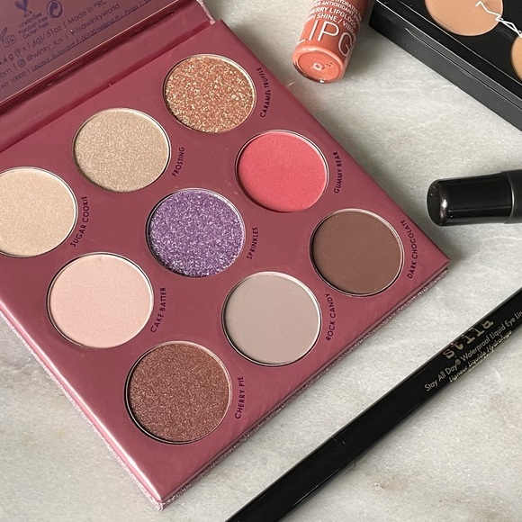WINKY LUX Other - Wink Lux Sugar Kitten Pallet